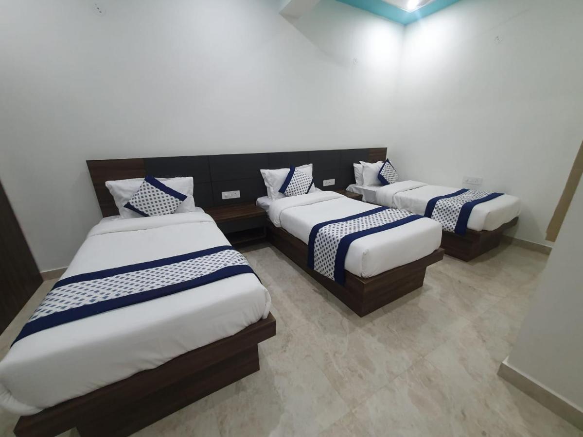 Hotel KDS Residency Greater Noida Exterior foto